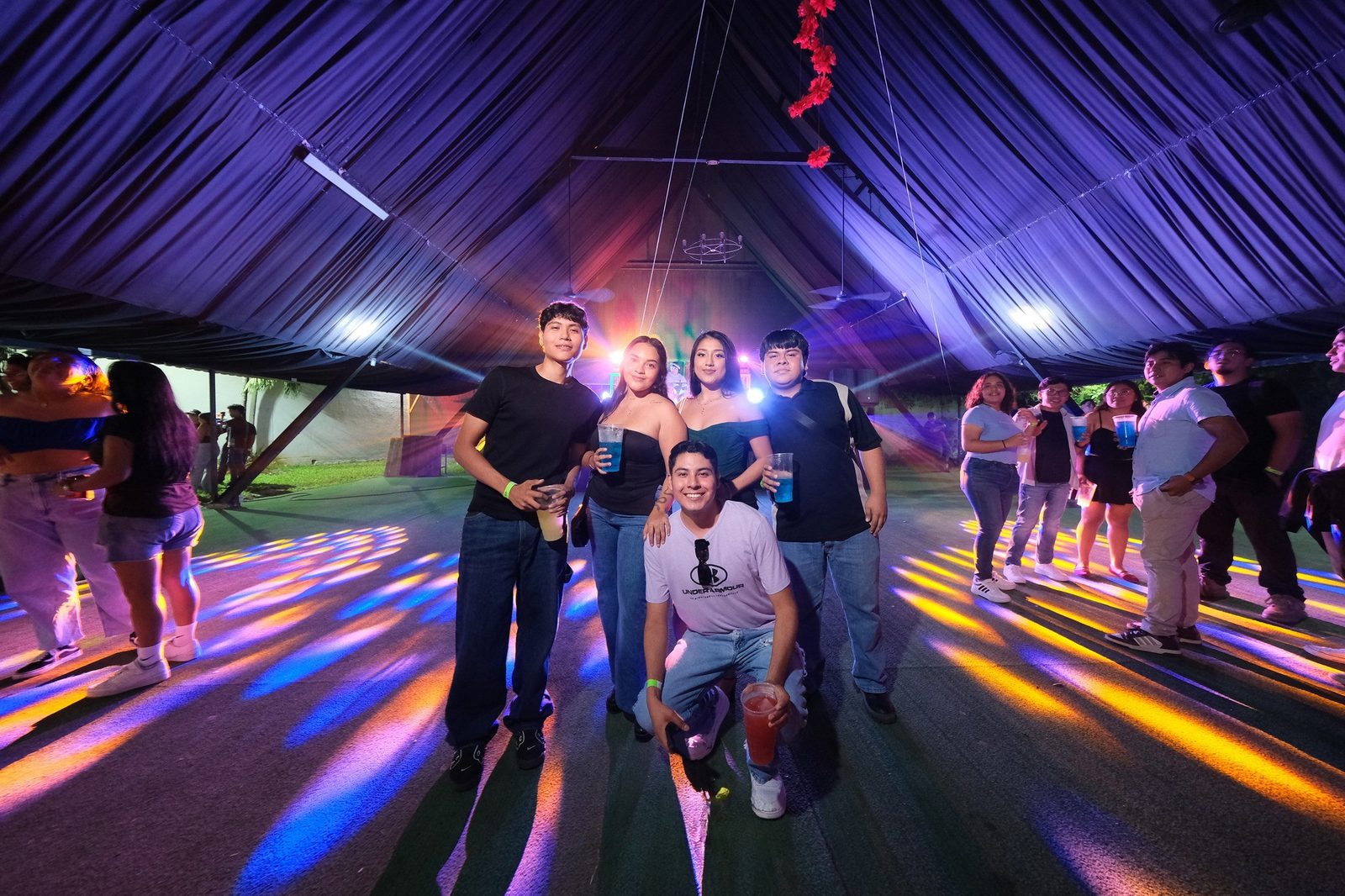Pista de baile en fiesta de generación